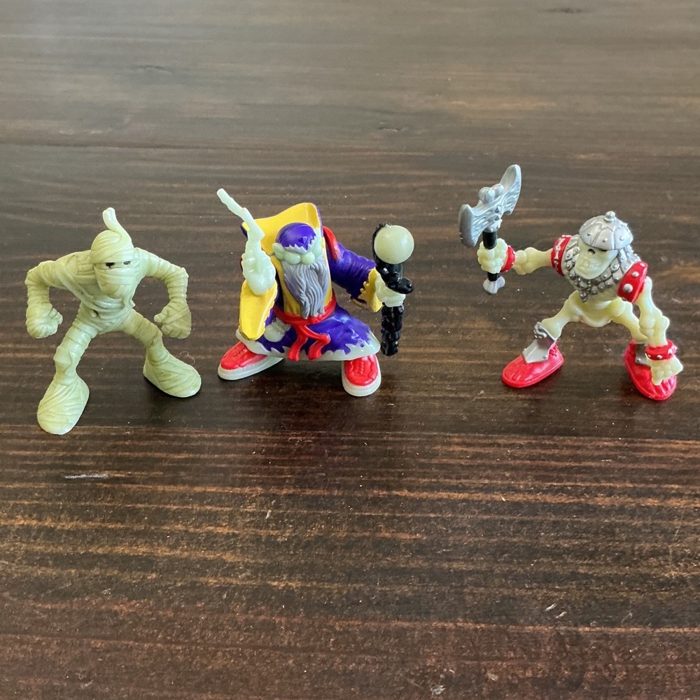 Vtg 1999 Fisher Price Great Adventures Magic Glow Figures Mummy Wizard Skeleton